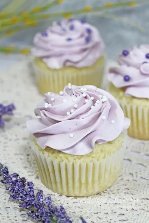 Lavender Ricotta Cupcakes with Lemon Frosting