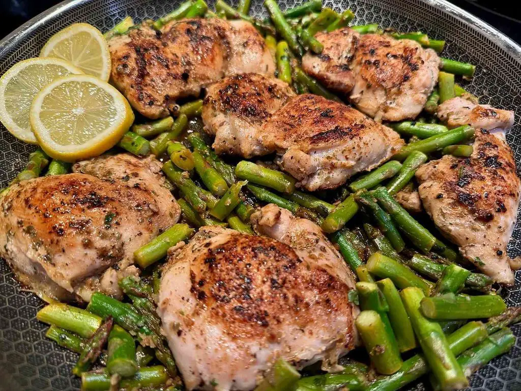Lemon Garlic Chicken and Asparagus Sheet Pan Dinner