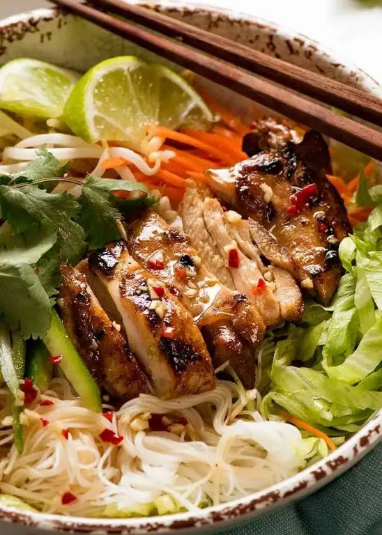Lemon Grass Chicken Vermicelli Bowl