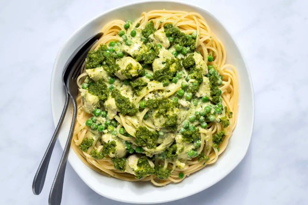 Lemon Pesto Chicken Pasta