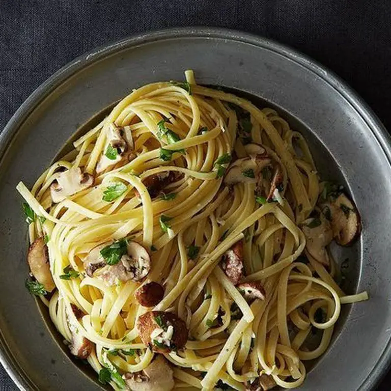 Lemon Thyme and Garlic Pasta