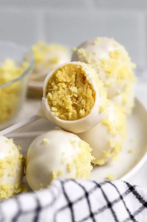 Lemon Zest Cake Pops