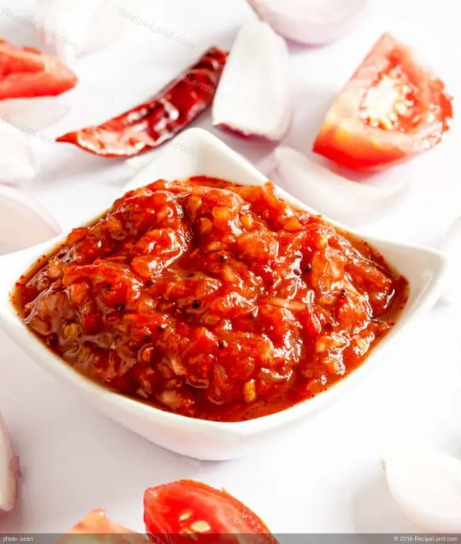 Lovage and Apple Chutney