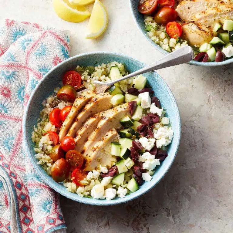 Low-Carb Chicken Cauliflower Rice Bowl