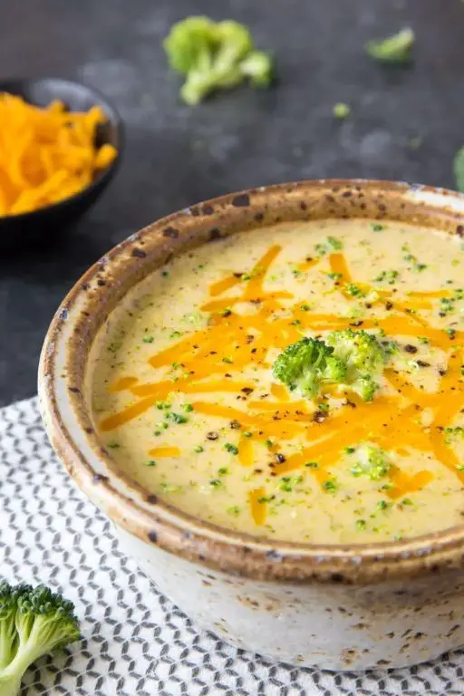 Low-Carb Instant Pot Broccoli Cheddar Soup