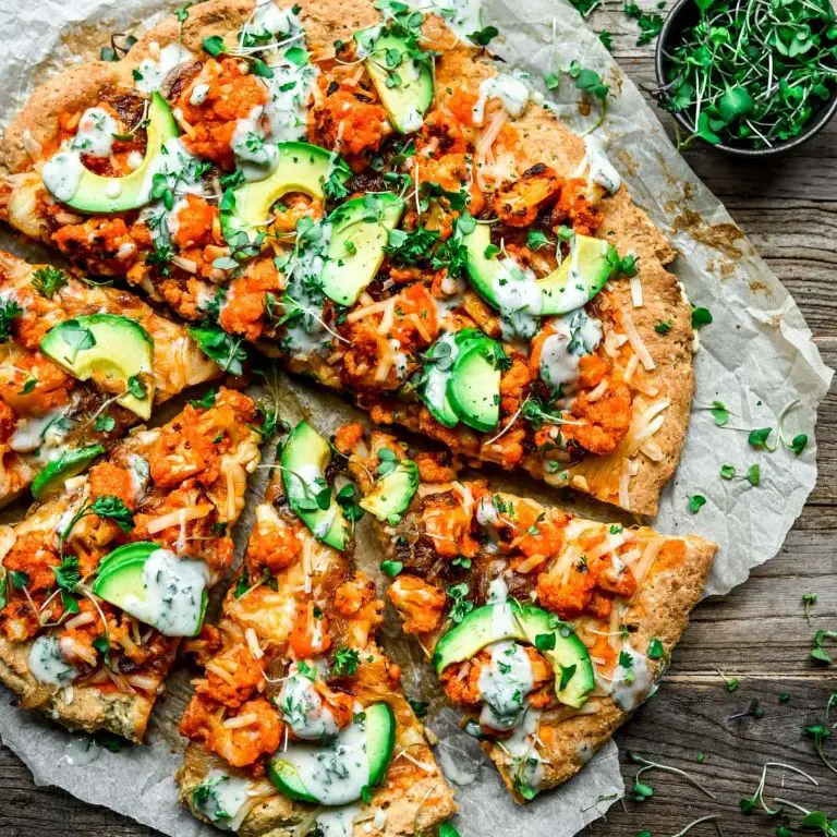 Lowfat Buffalo Cauliflower Pizza