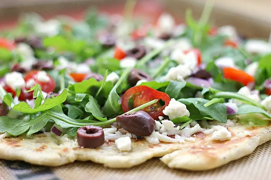 Lowfat Greek Salad Pizza