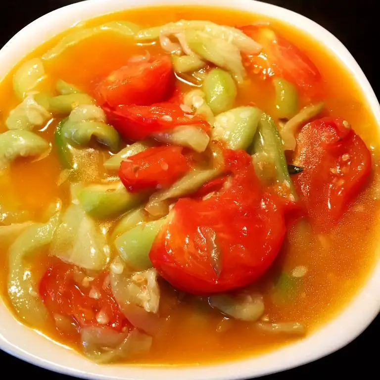 Luffa and Tomato Salad
