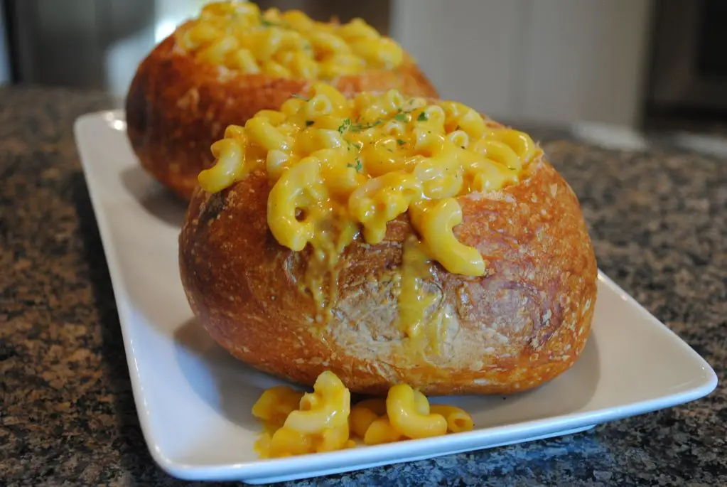 Mac and Cheese Bread Bowl Dip