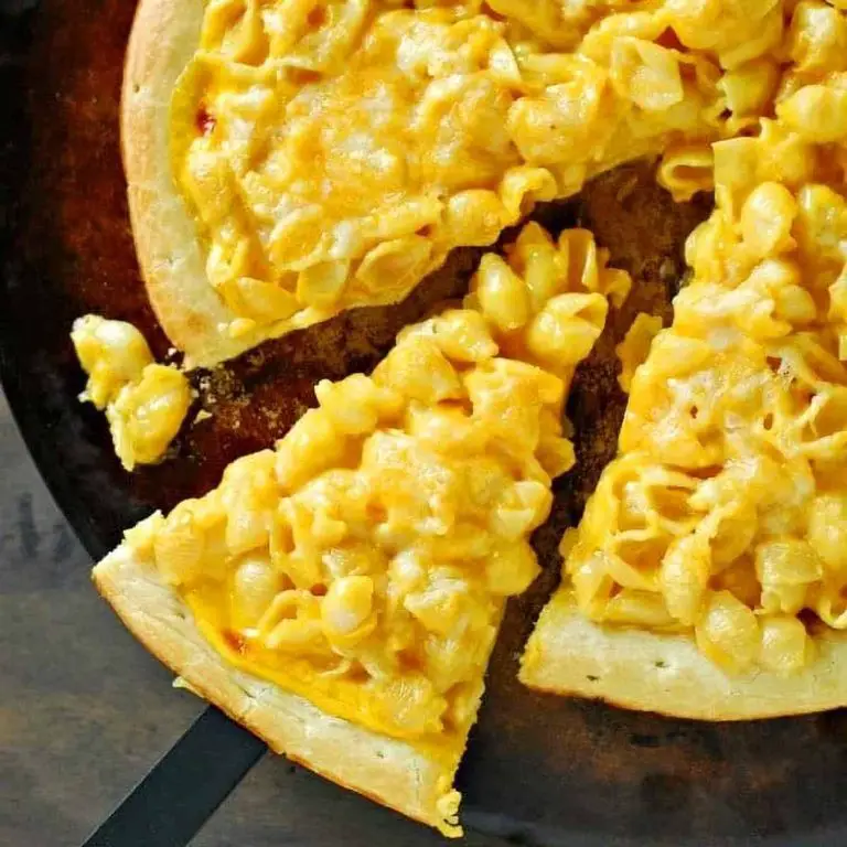 Mac and Cheese Pizza