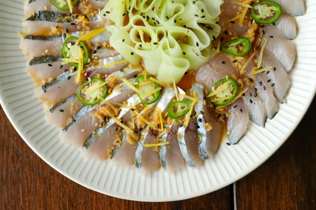 Mackerel Sashimi with Ginger and Green Onion