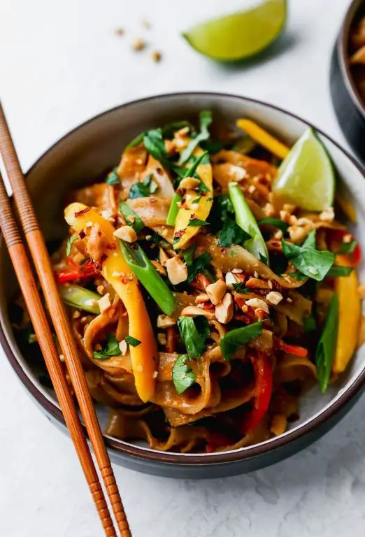 Mango and Cashew Stir-Fried Noodles