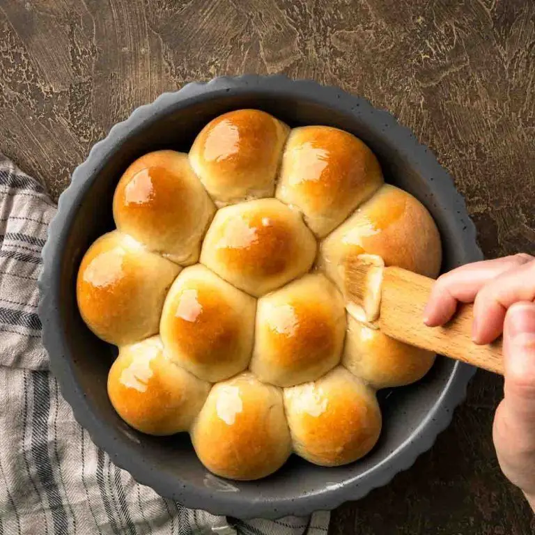 Maple Butter Dinner Rolls