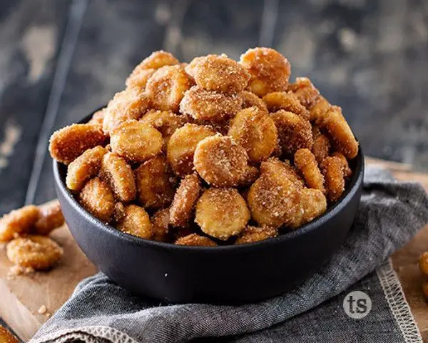 Maple Glazed Oyster Crackers