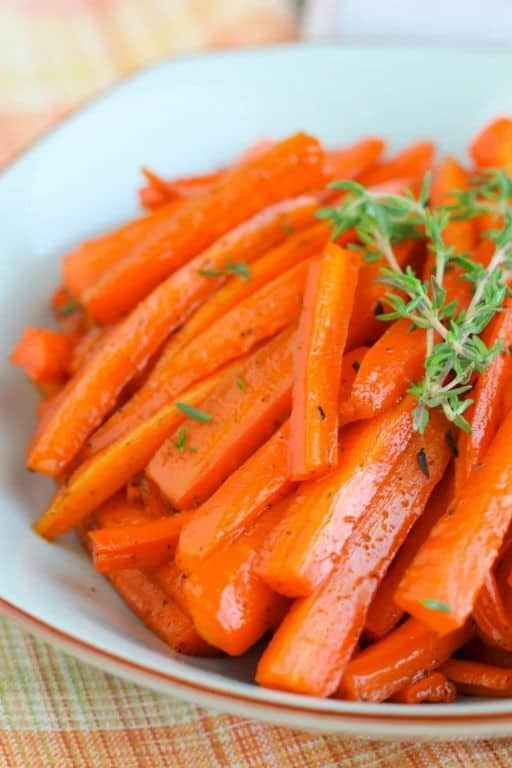 Maple-Glazed Carrots with Thyme