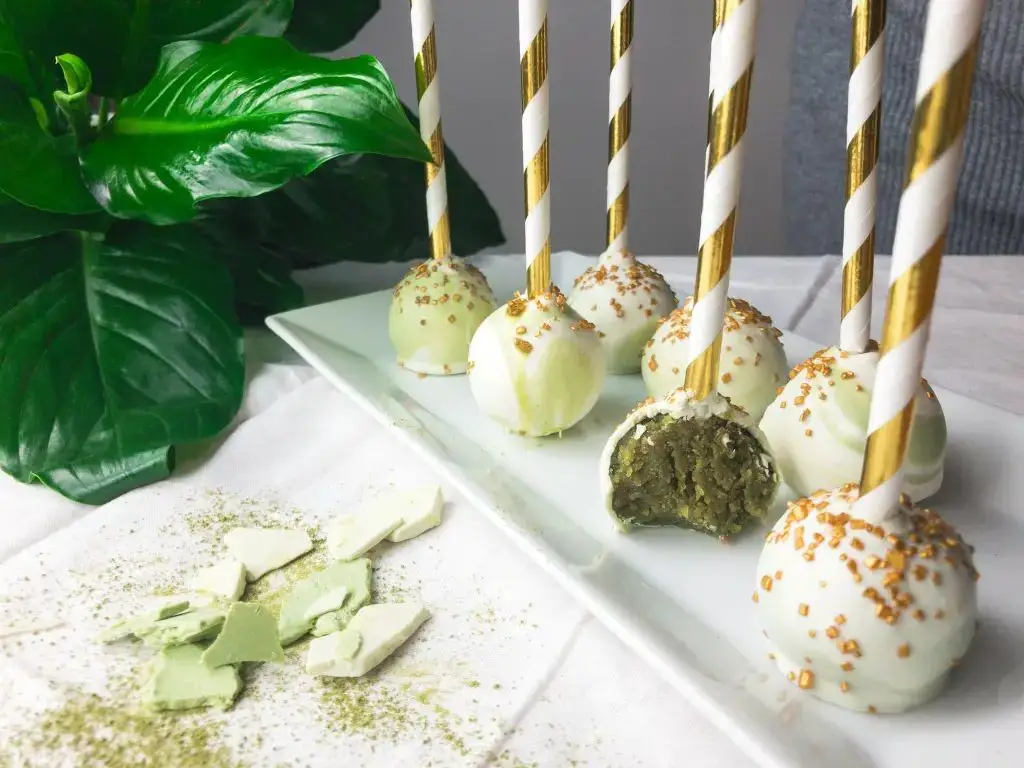 Matcha Green Tea Cake Pops