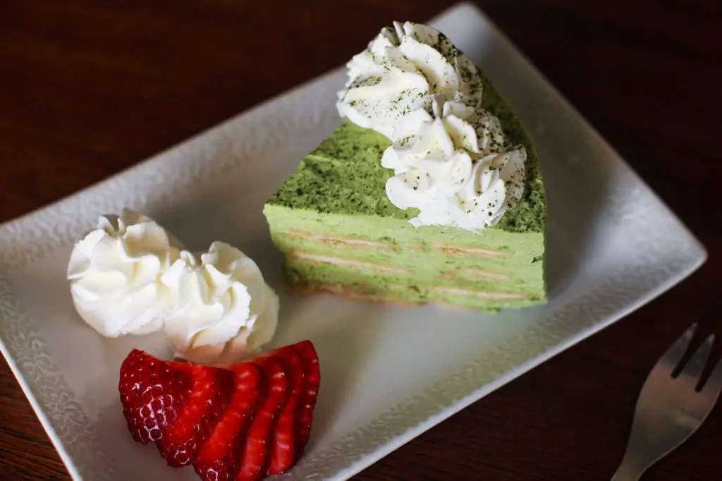 Matcha Green Tea Refrigerator Cake