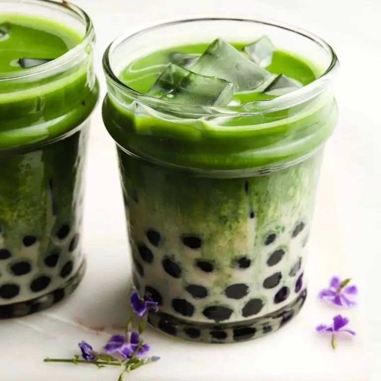 Matcha Tapioca Pearl Latte