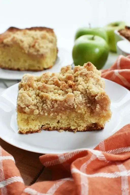 Mayonnaise Apple Cinnamon Cake
