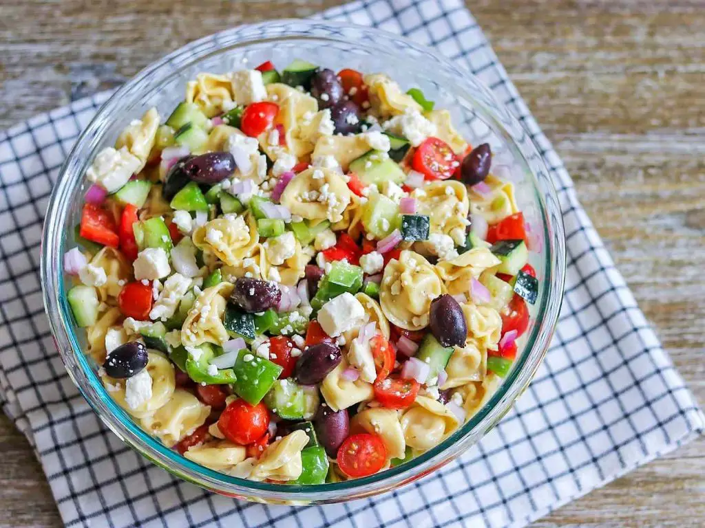 Mediterranean Tortellini Salad with Feta and Olives