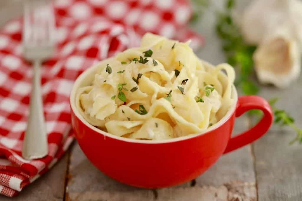 Microwaved Chicken Alfredo Pasta
