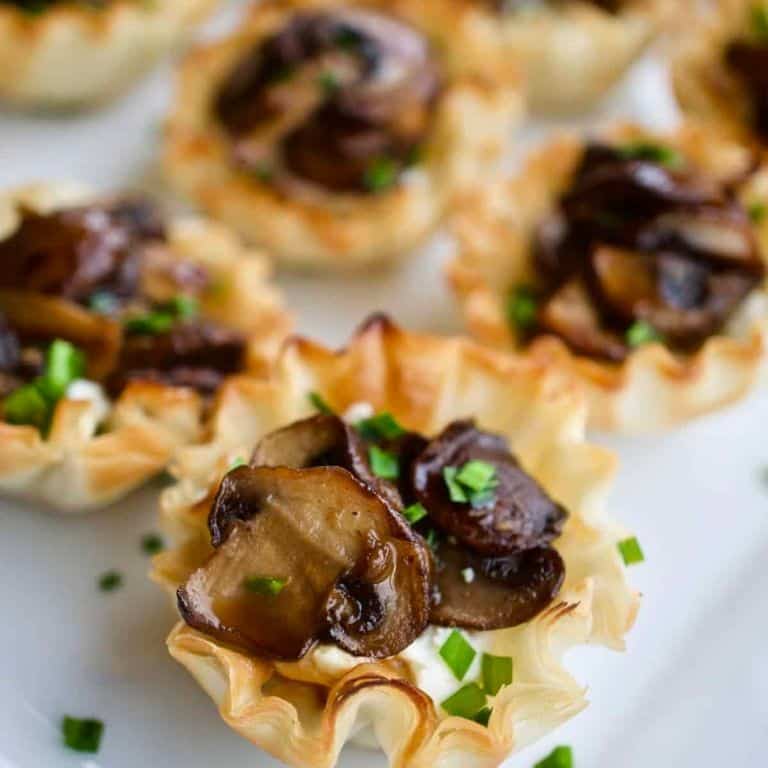 Mini Mushroom and Cheese Phyllo Bites