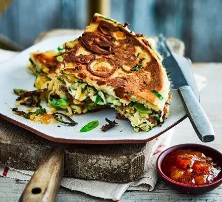 Mini Naan with Mango Chutney and Cheese