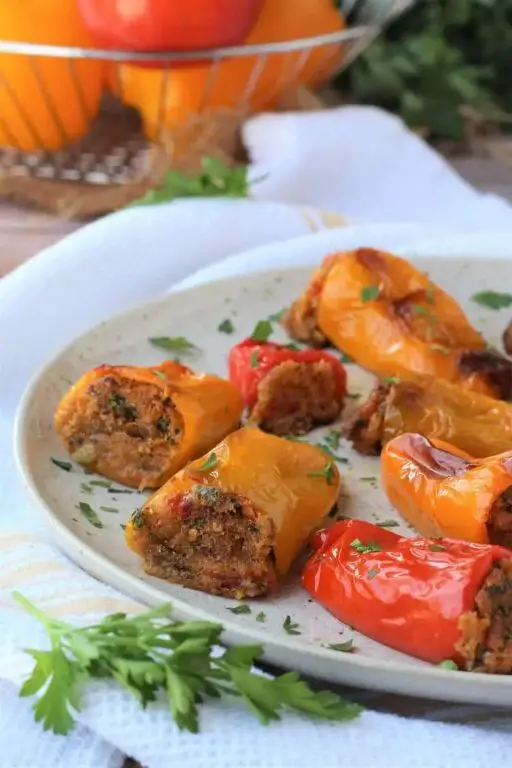 Mini Pepper Gratin with Parmesan and Breadcrumbs