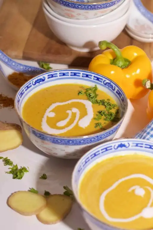Mini Pepper Soup with Coconut Milk and Curry