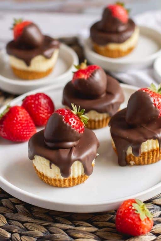 Mini Strawberry Cheesecake Bites with Chocolate Drizzle