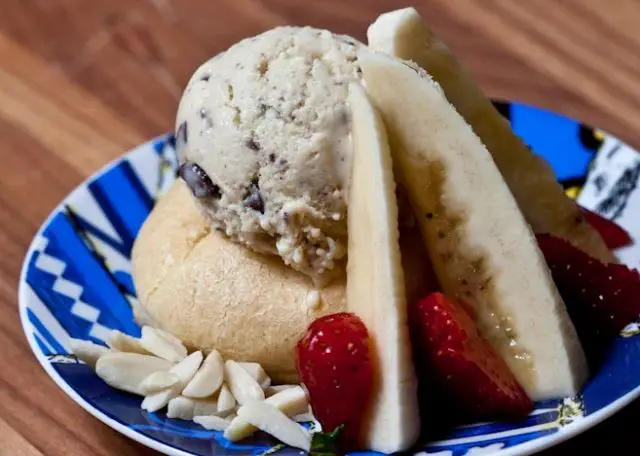 Mint Chocolate Chip Banana Split