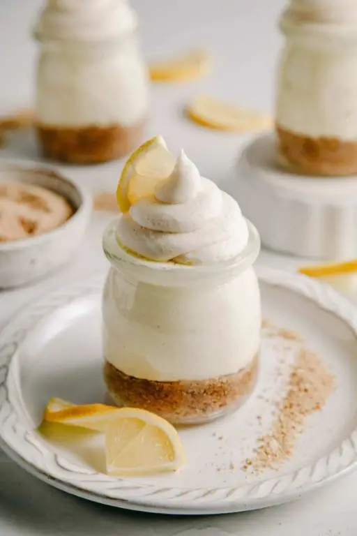 No-Bake Lemon Cheesecake