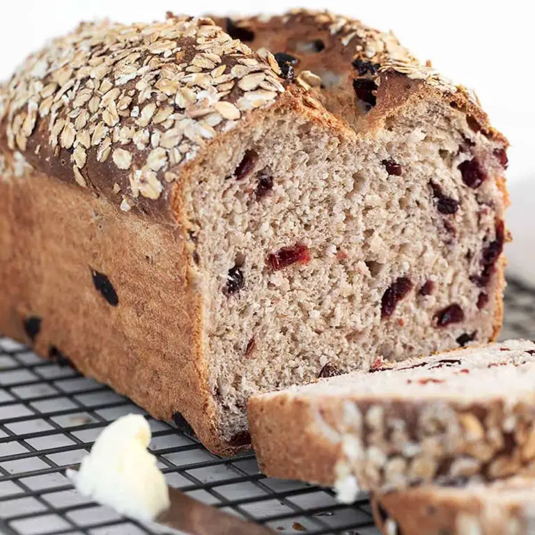Oatmeal Bread with Dried Cranberries