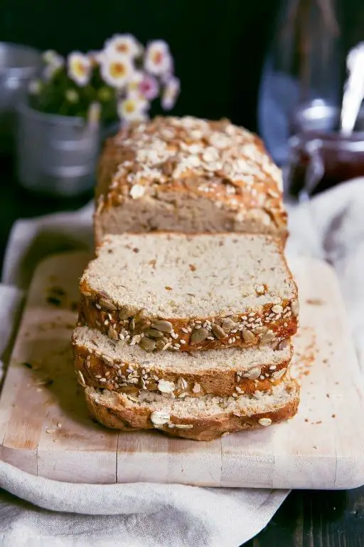 Oatmeal Bread with Sunflower Seeds