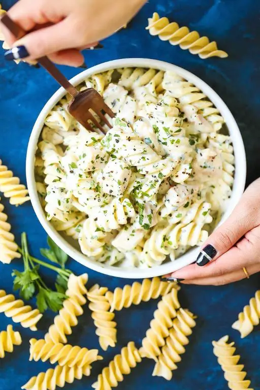 One-Pot Creamy Chicken Thigh Alfredo