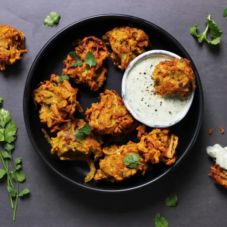 Onion Bhaji with Yogurt Dip