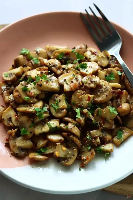 Oregano and Garlic Butter Mushrooms