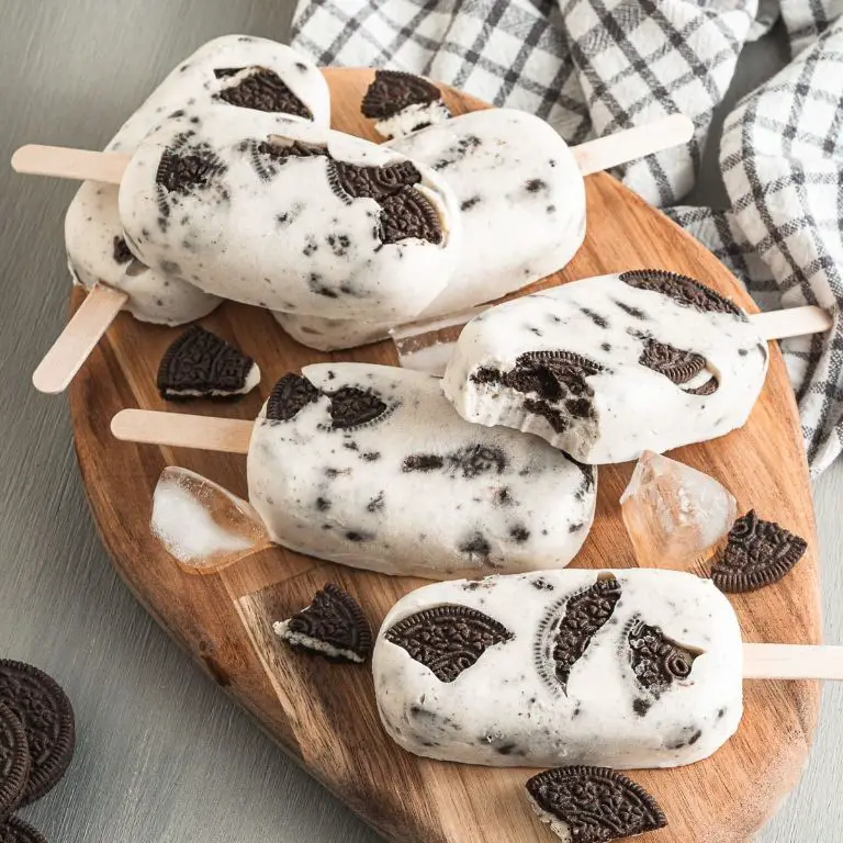 Oreo Cheesecake Popsicles