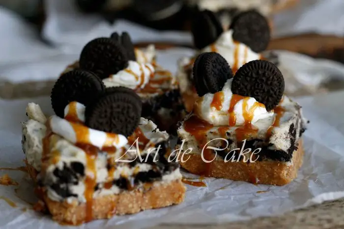 Oreo Cheesecake with Caramel Drizzle