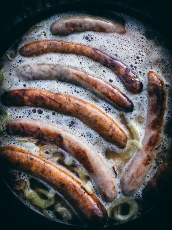 Outdoor Beer-Braised Bratwurst