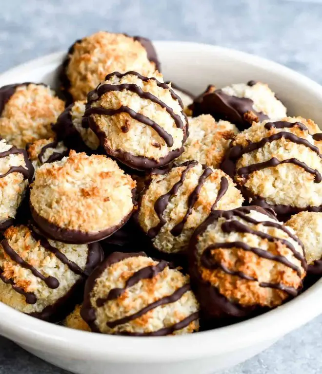Paleo Coconut Macaroons