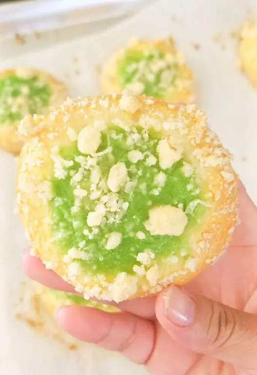 Pandan Custard Buns for a Fragrant Treat