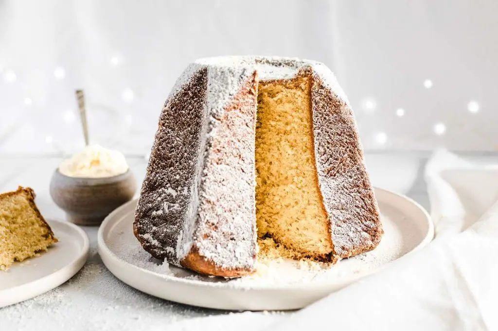 Pandoro with Vanilla Glaze