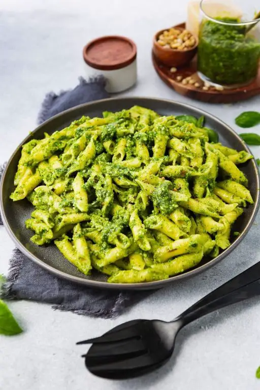 Pasta with Pesto Sauce