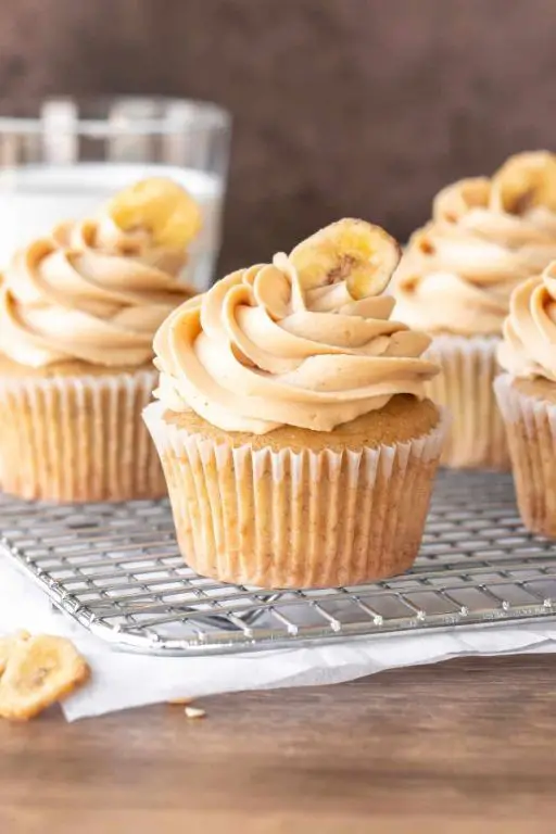 Peanut Butter Banana Pupcakes