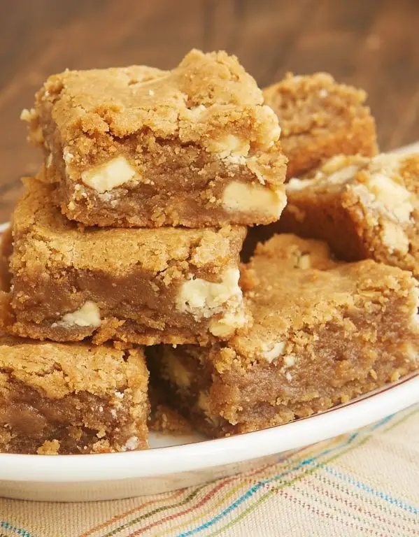 Peanut Butter Confectionary Sugar Blondies