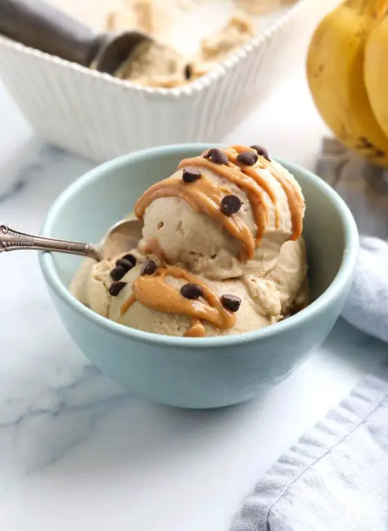 Peanut Butter and Banana Ice Cream