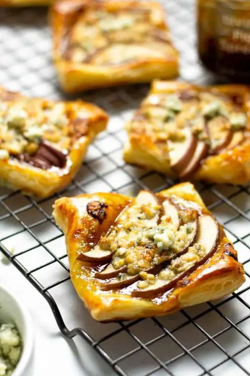 Pear and Gorgonzola Puff Pastry Tartlets