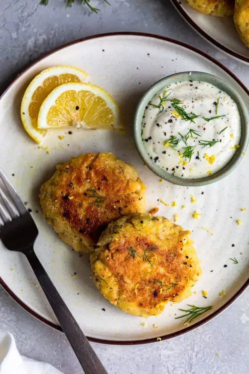 Perch Fish Cakes with Dill Aioli