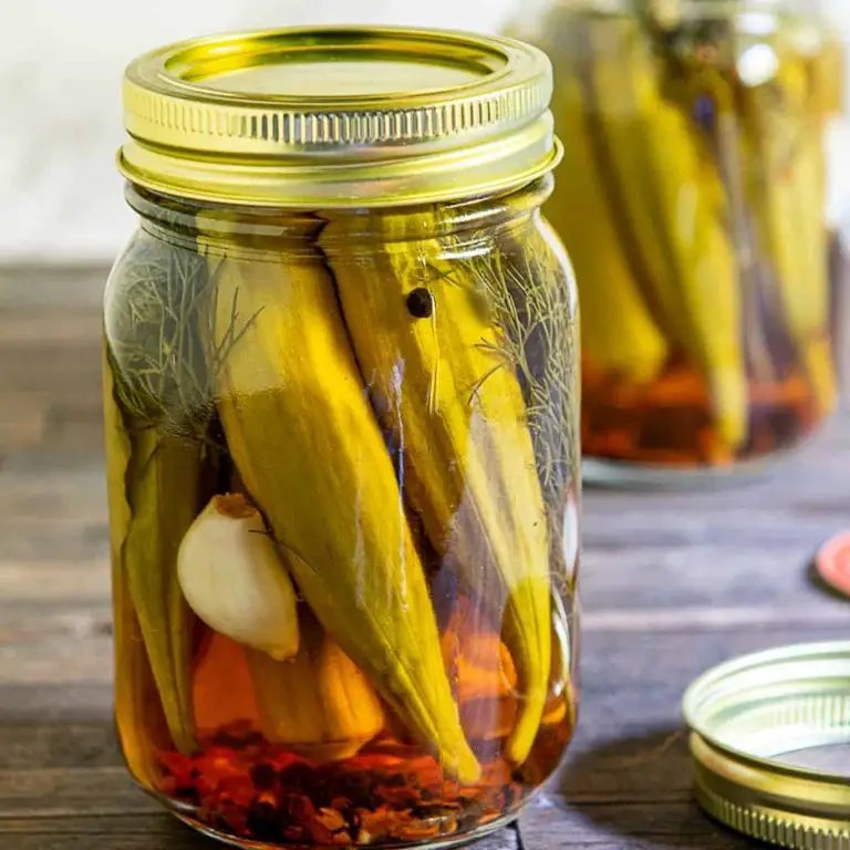 Pickled Okra with Red Chili Flakes